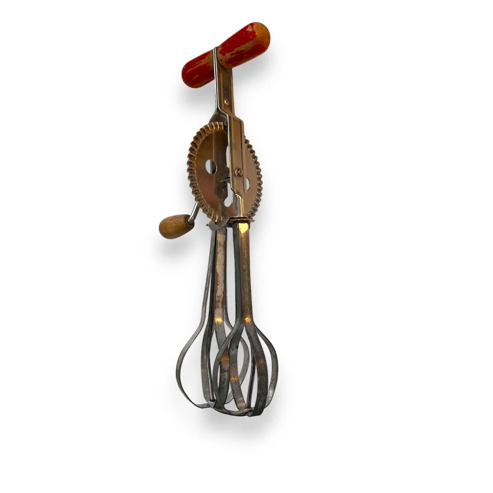 50’s Retro Red Handle Vintage Hand Mixer Gorgeous Old Hand Egg Beater